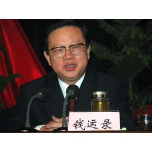 他官至副國(guó)級(jí)卻從不用特權(quán)，兒子只是大車司機(jī)，生活樸素捐款大方