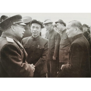 羅榮桓想讓韓先楚到空軍中任職，韓先楚：老首長(zhǎng)，你不了解我呀
