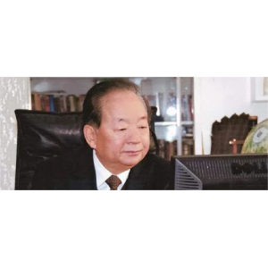 54歲當選副總理，如今94歲仍健在，子女無一人當官！